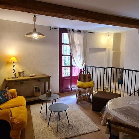 Les Studios De St Guilhem Saint-Guilhem-le-Desert Bagian luar foto